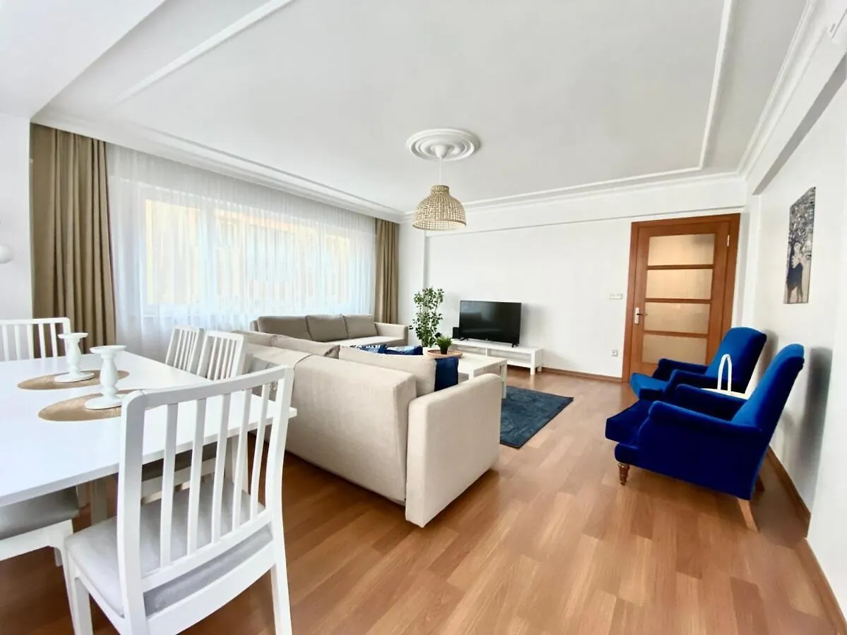 Apartment Central & Spacious Flat - No5 Istanbul Turkey