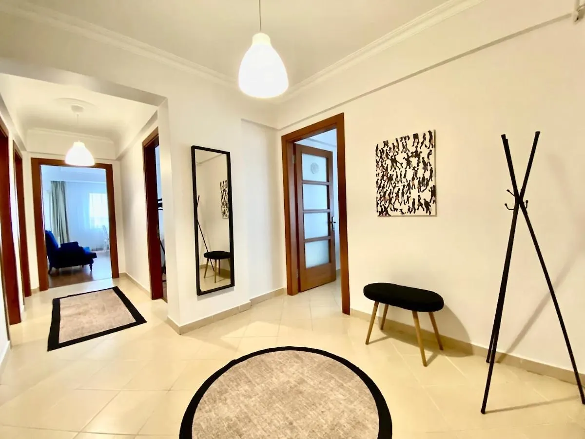 Central & Spacious Flat - No5 Istanbul