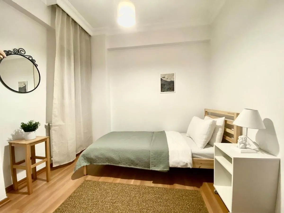 Apartment Central & Spacious Flat - No5 Istanbul