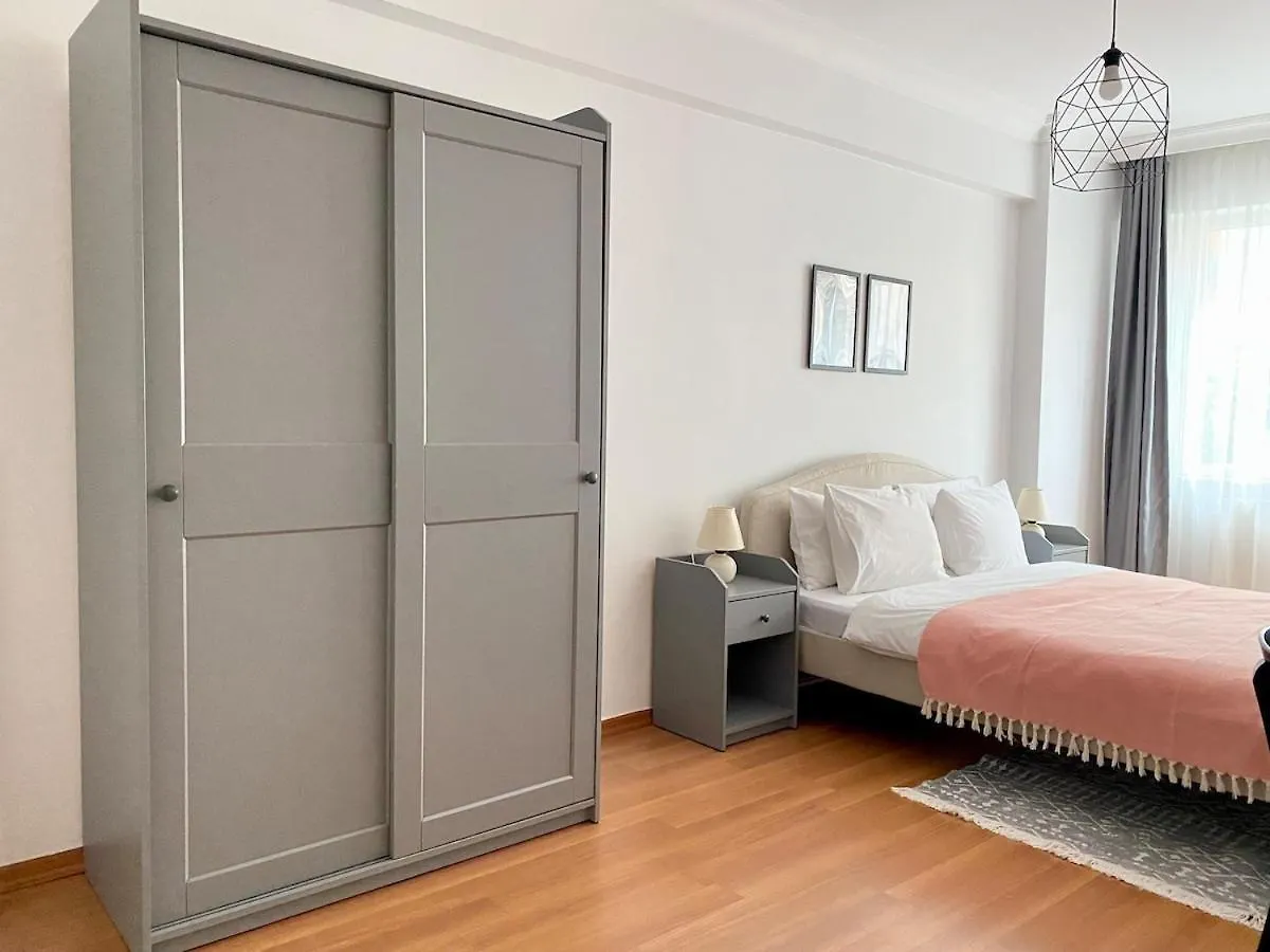 Apartment Central & Spacious Flat - No5 Istanbul