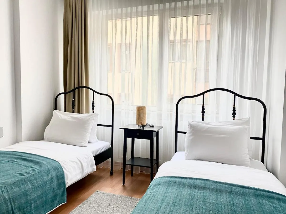 Apartment Central & Spacious Flat - No5 Istanbul