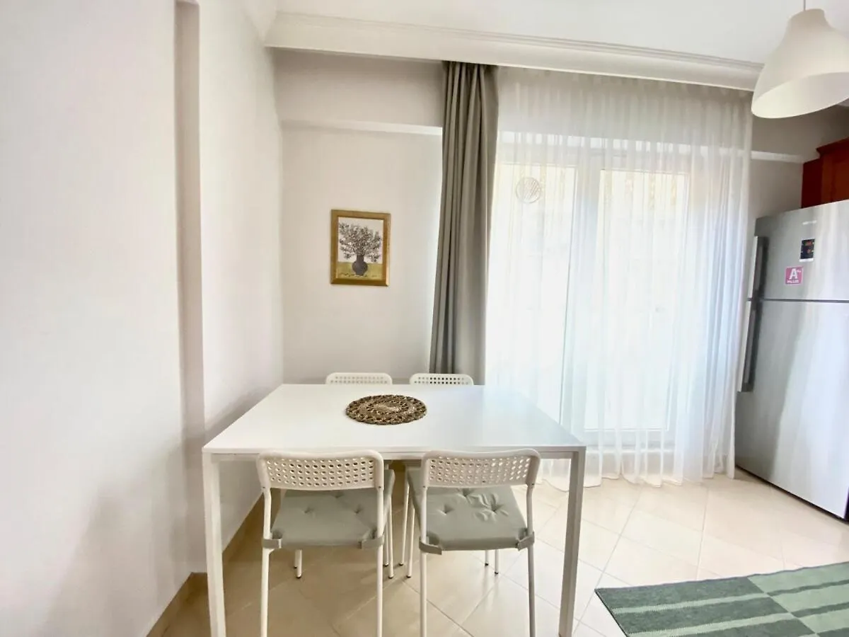 Apartment Central & Spacious Flat - No5 Istanbul Turkey