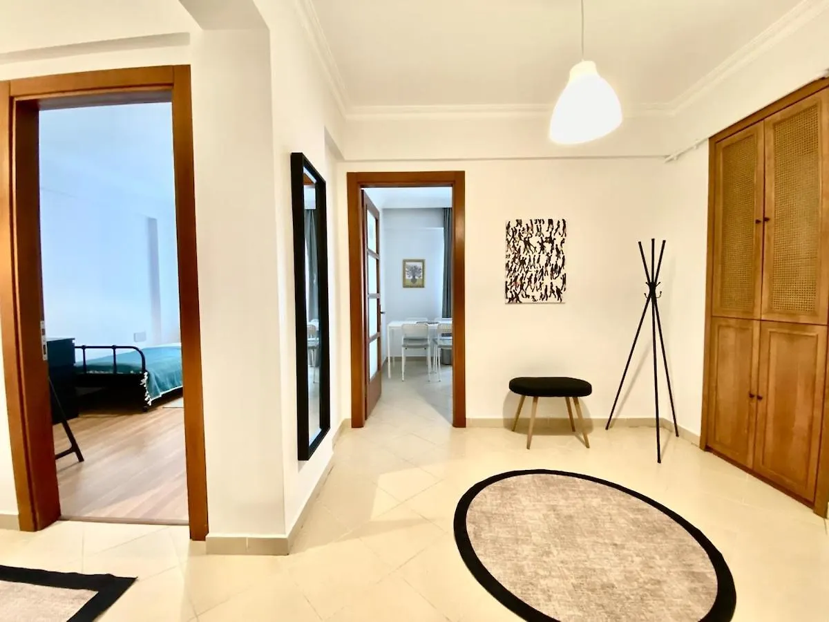 Central & Spacious Flat - No5 Istanbul